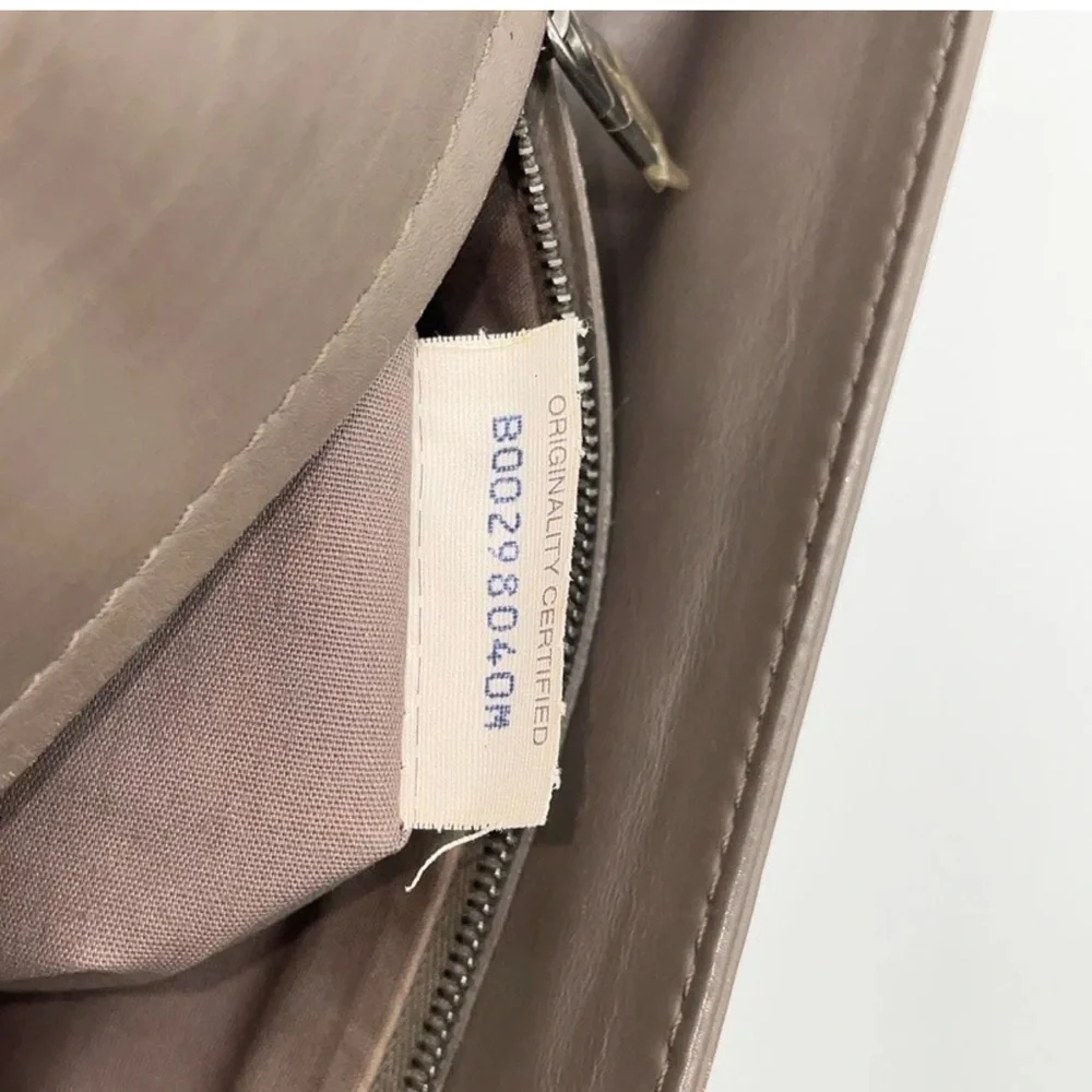 BOTTEGA VENETA Unisex Sophisticated Intrecciato Grey Woven Leather Briefcase